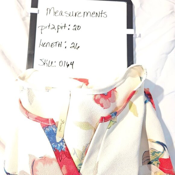 Primi Blouse Beautiful floral Med - Picture 8 of 8